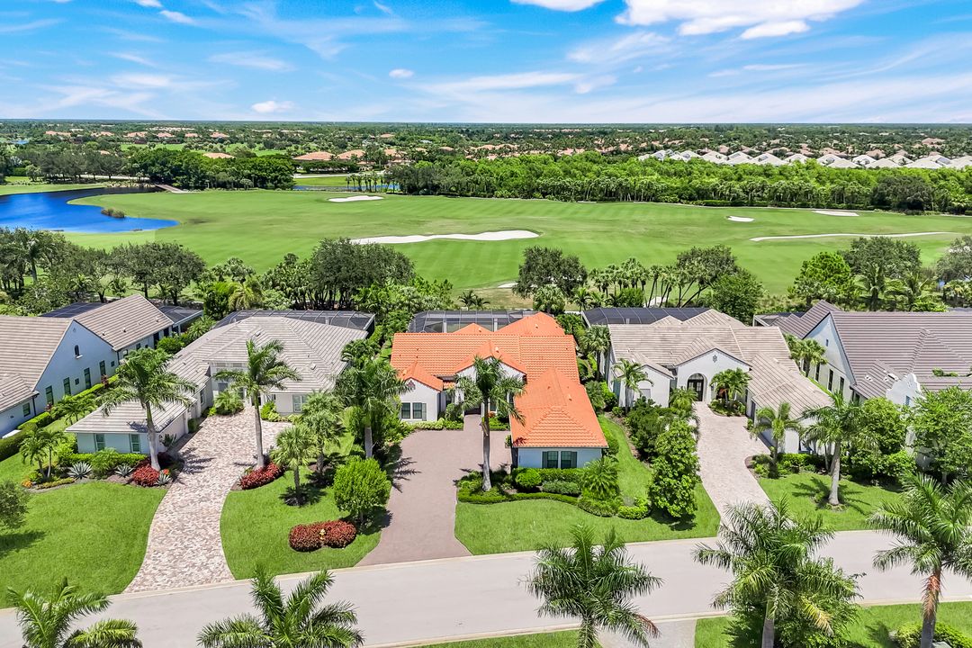 3233 Tavolara Ln, Naples, FL 34114