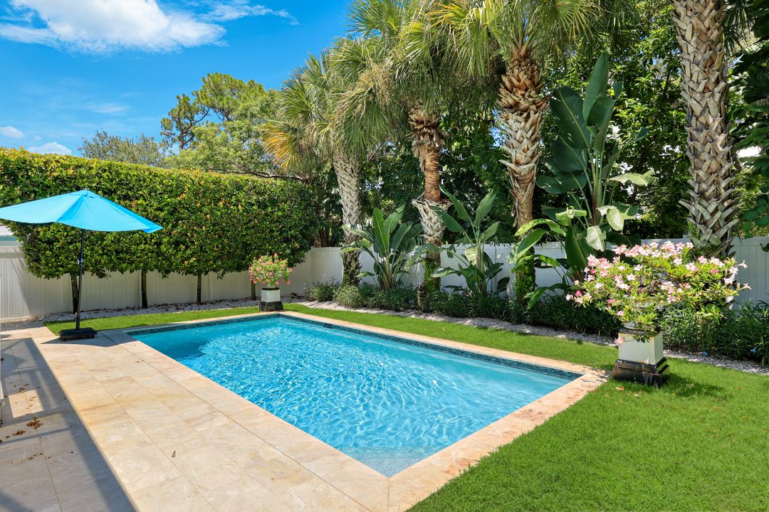 1063 Frank Whiteman Blvd, Naples, FL 34103