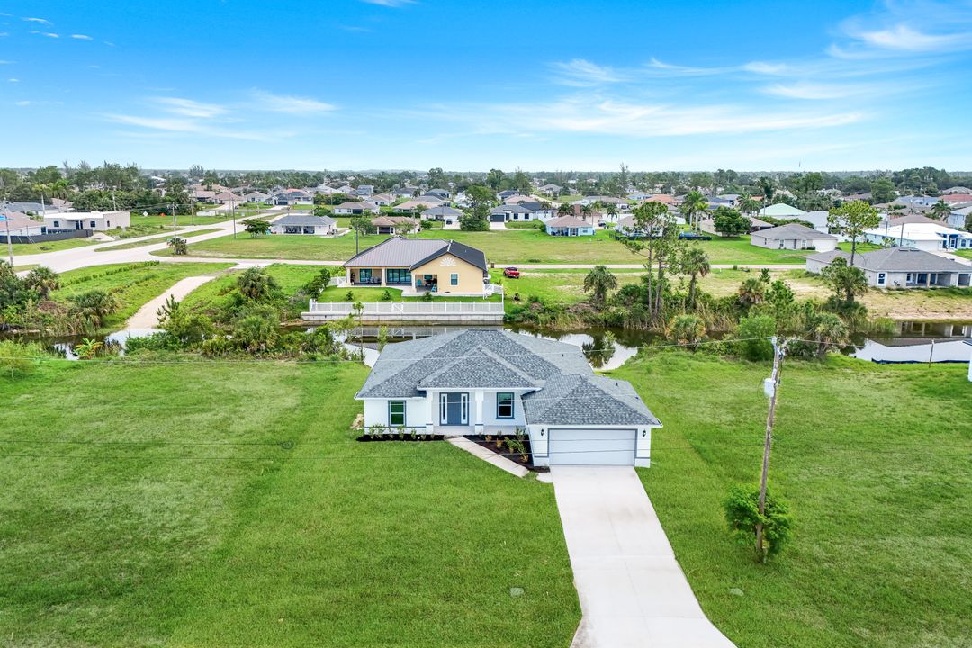 1629 NE 33rd Terrace, Cape Coral, FL 33909