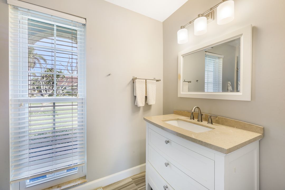 345 Henderson Ct, Marco Island, FL 34145