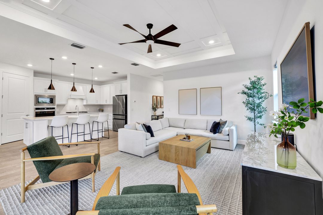 1952 Yellowfin Cir, Naples, FL 34114