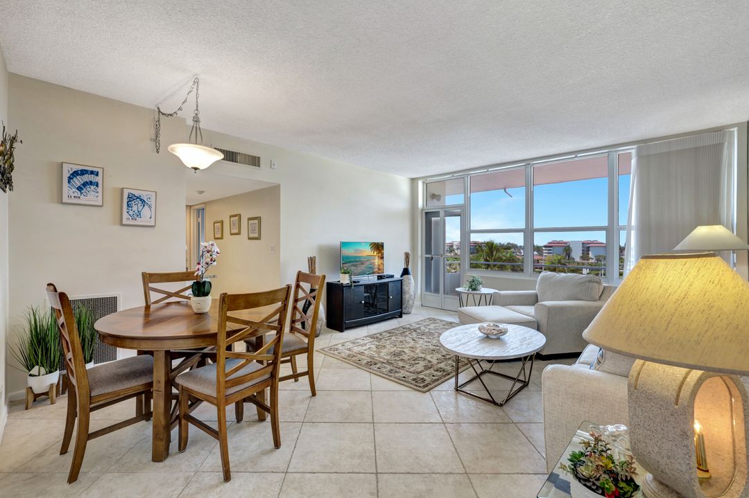 220 Seaview Ct #613, Marco Island, FL 34145