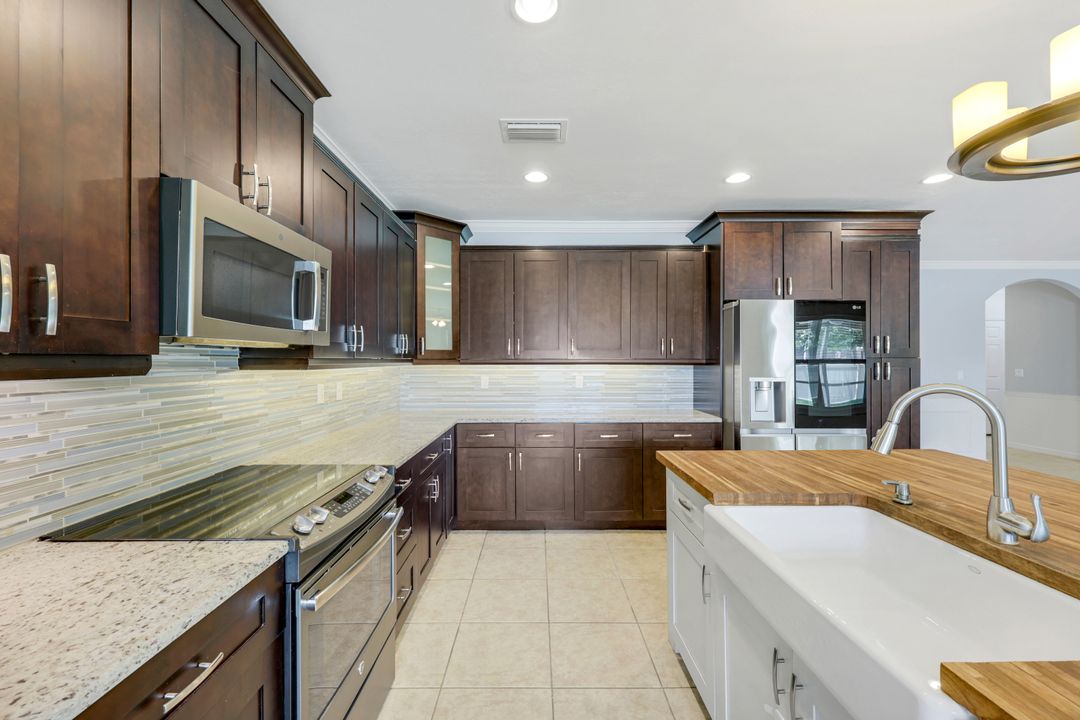 143 SW 29th St, Cape Coral, FL 33914