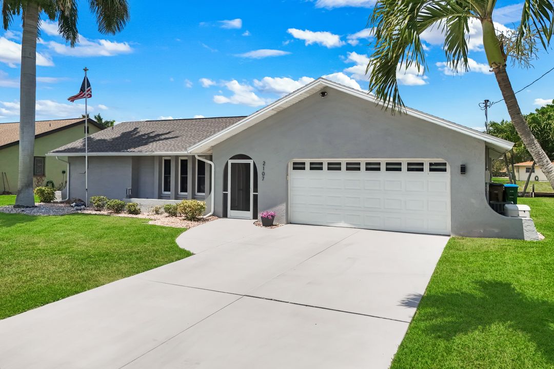 2107 SE 25th Terrace, Cape Coral, FL 33904