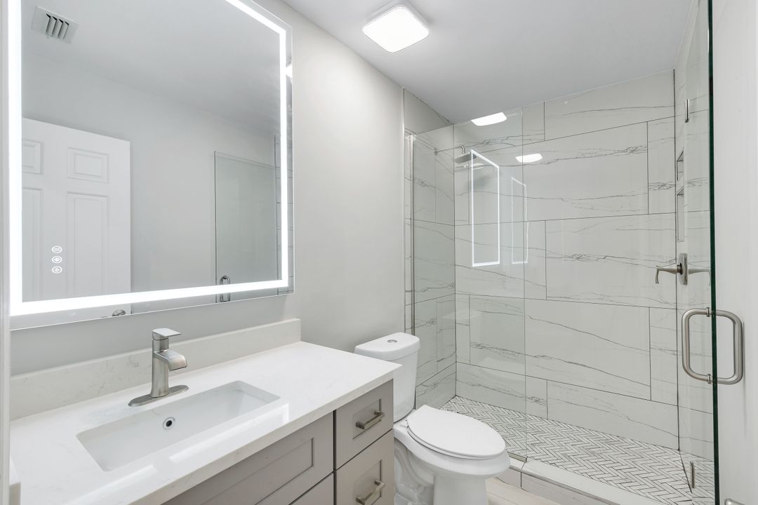 3051 Sandpiper Bay Cir #304, Naples, FL 34112