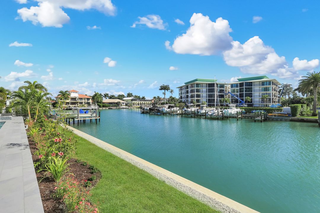 888 Banyan Ct, Marco Island, FL 34145