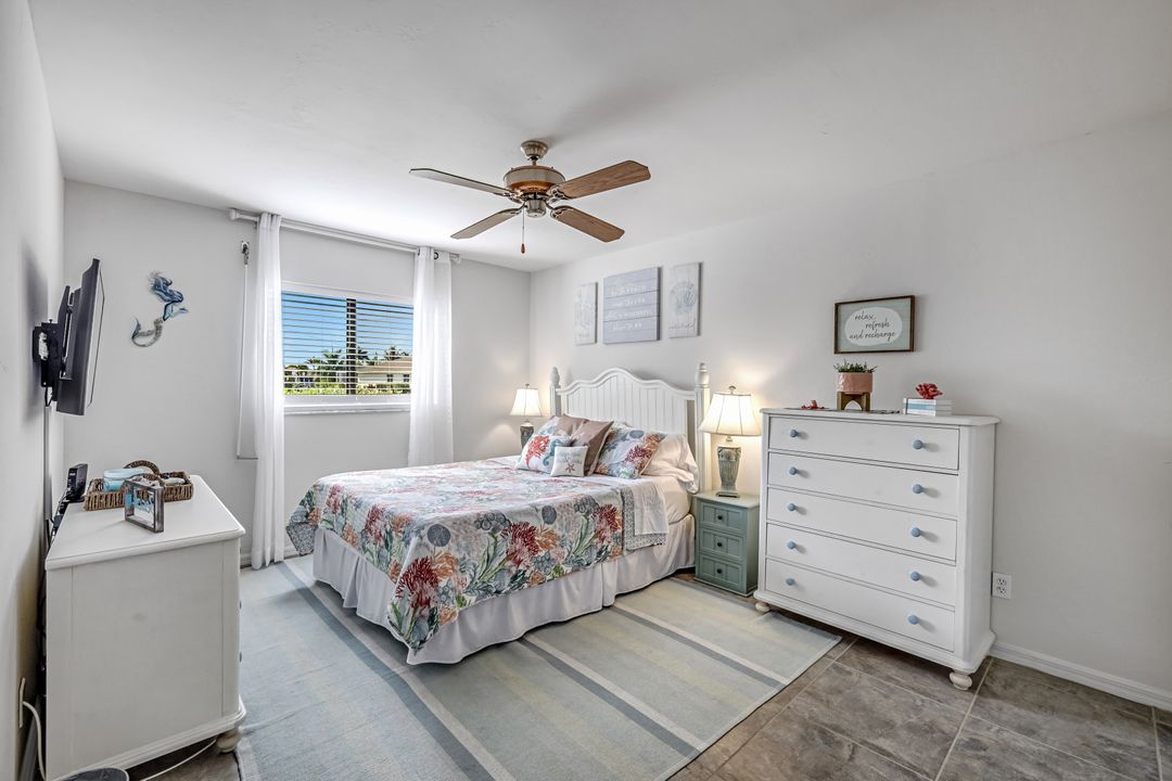 2617 SE 23rd Ave, Cape Coral, FL 33904
