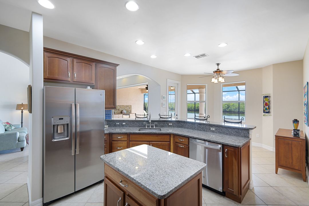 1128 NW 43rd Ave, Cape Coral, FL 33993