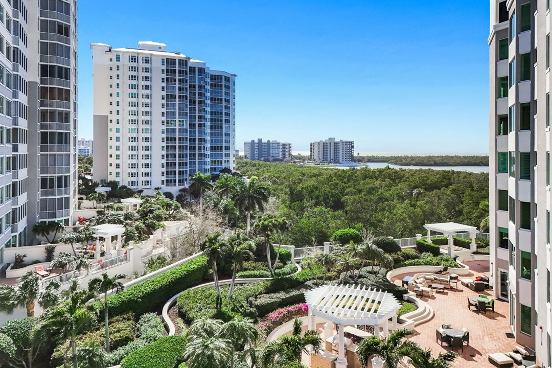 265 Indies Way #302, Naples, FL 34110
