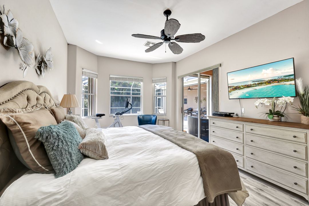 25740 Creekbend Dr, Bonita Springs, FL 34135