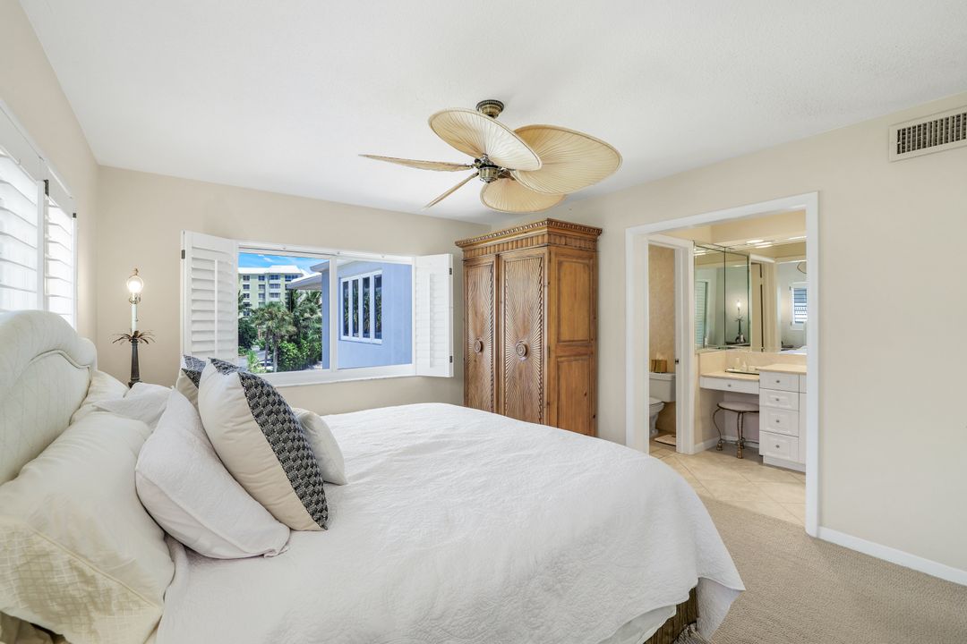 1851 Gulf Shore Blvd N #15, Naples, FL 34102