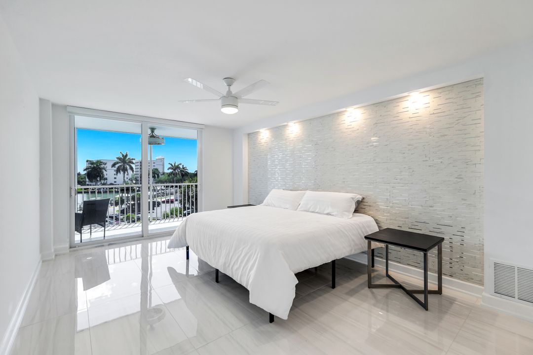 5 Bluebill Ave #410, Naples, FL 34108