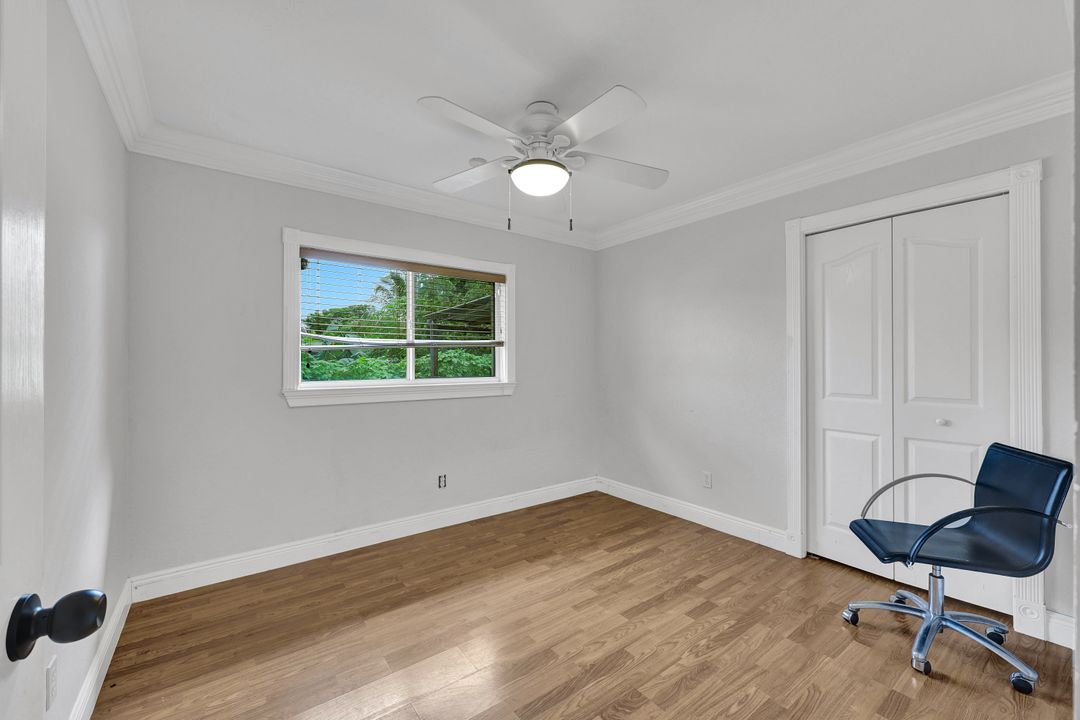 1701 54th Terrace SW, Naples, FL 34116