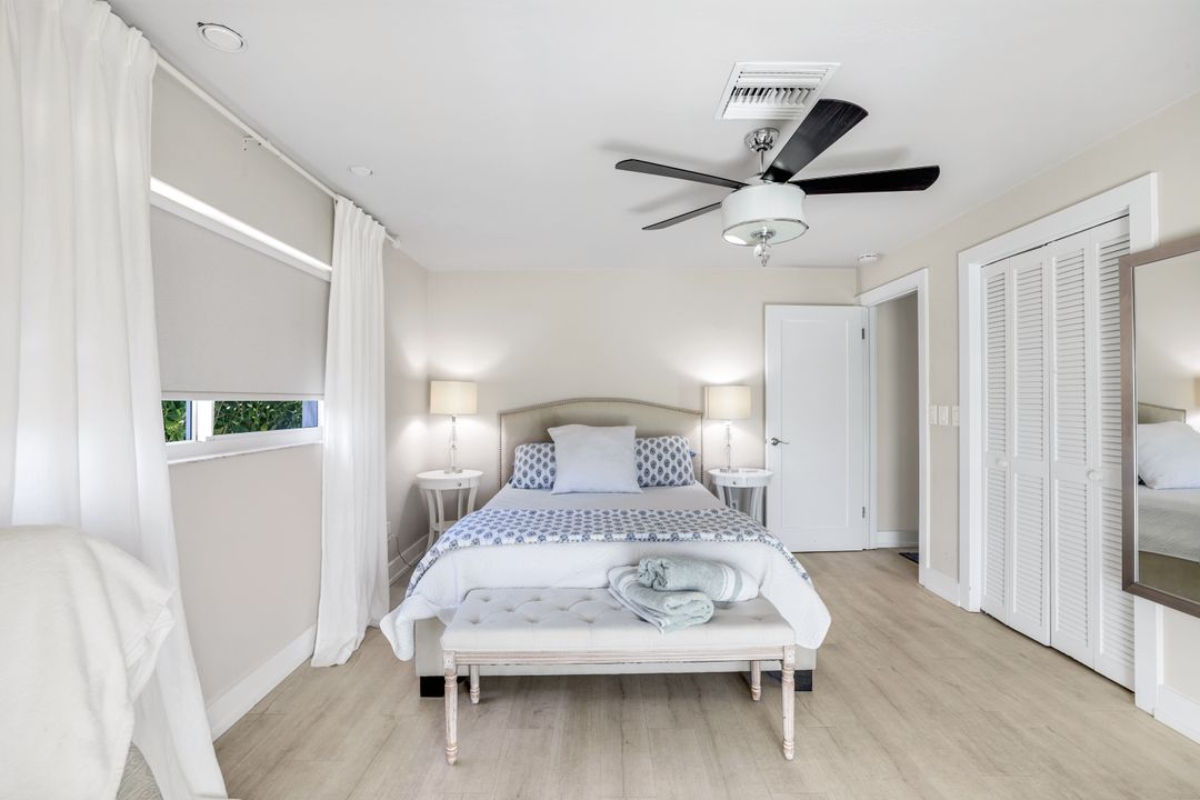 699 104th Ave N, Naples, FL 34108