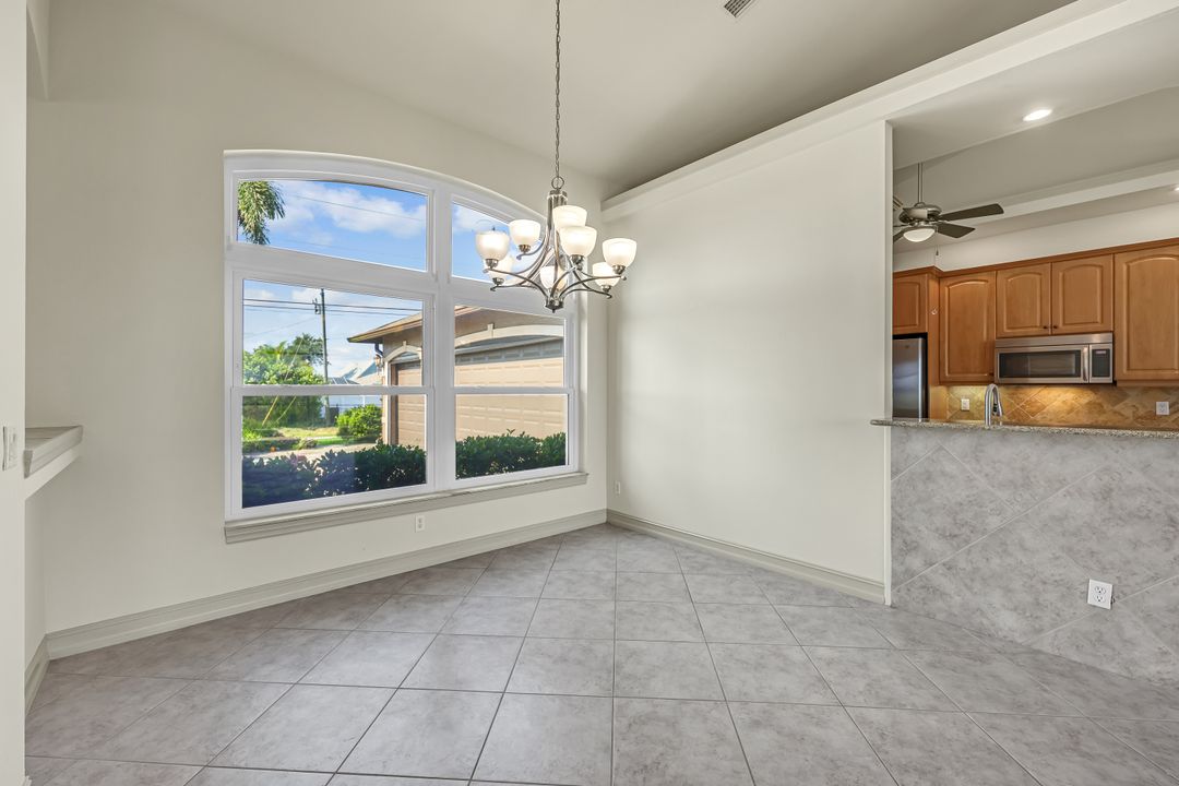 907 NW 18th St, Cape Coral, FL 33993