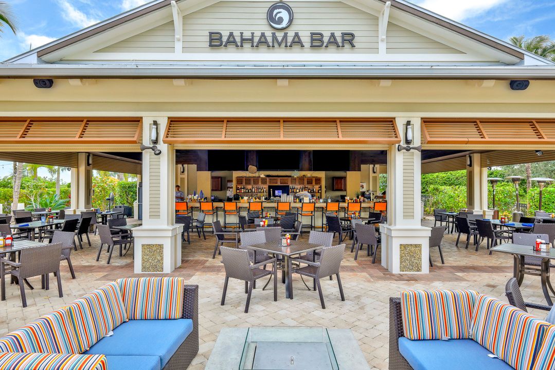 8675 Amour Ct, Naples, FL 34119