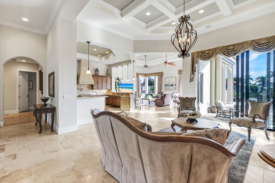 2304 El Dorado Pkwy W, Cape Coral, FL 33914