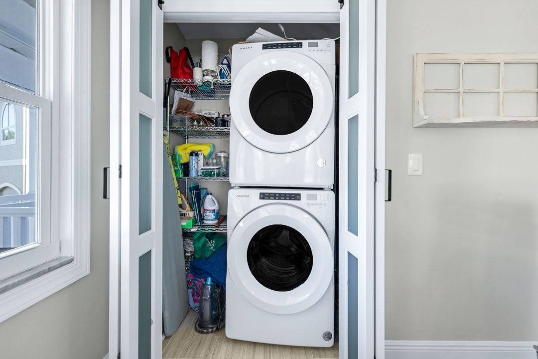 100 Tarpon Rd, Fort Myers Beach, FL 33931