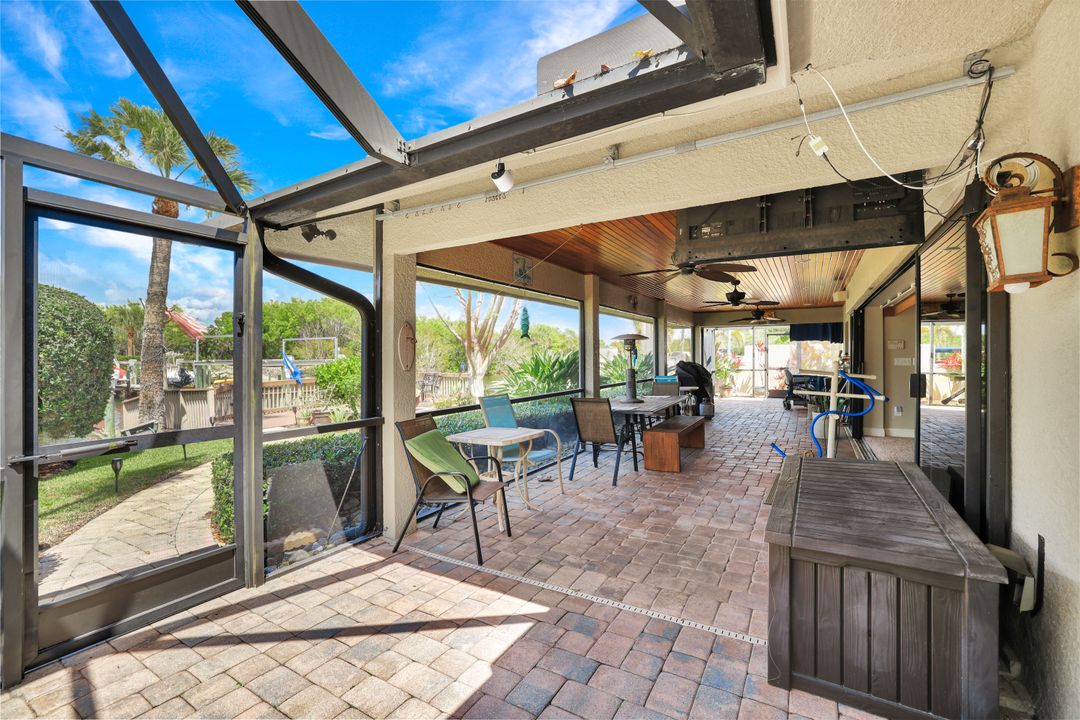 2361 Longboat Dr, Naples, FL 34104