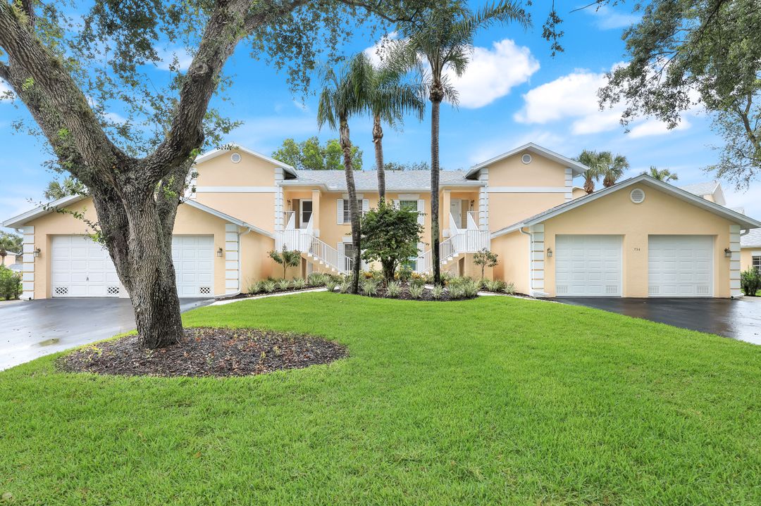 736 Wiggins Lake Dr #201, Naples, FL 34110