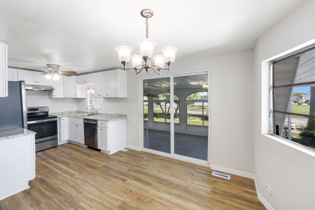 274 Yorkshire Ave, Fort Myers, FL 33908