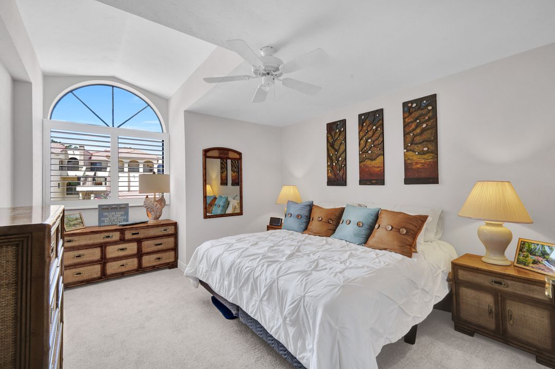 7056 Pelican Bay Blvd #201, Naples, FL 34108