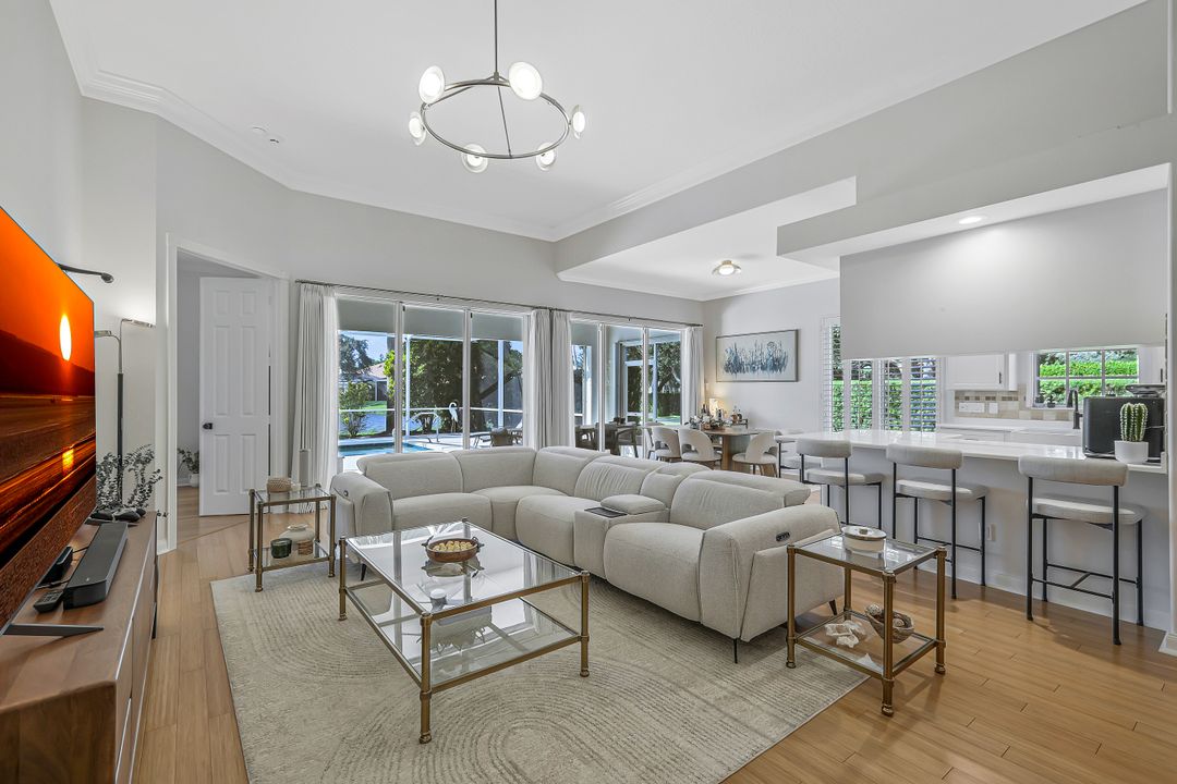 3701 Whidbey Way, Naples, FL 34119