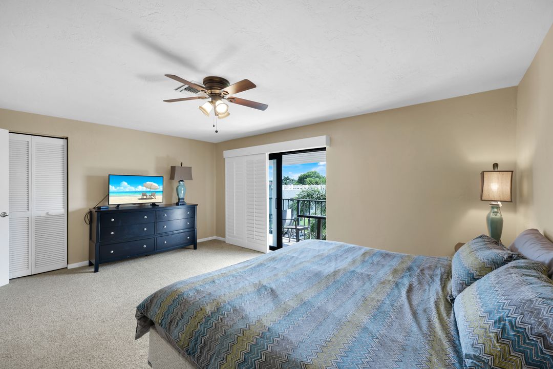 1400 Blue Point Ave #202, Naples, FL 34102