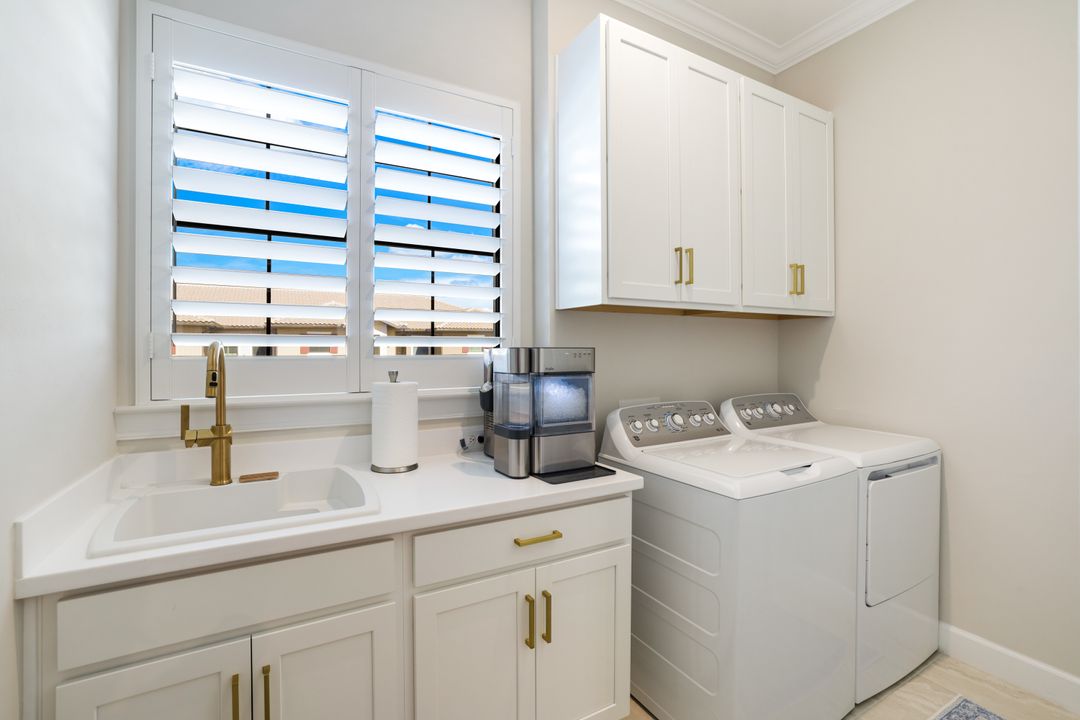 15336 Lucerna St #203, Naples, FL 34114