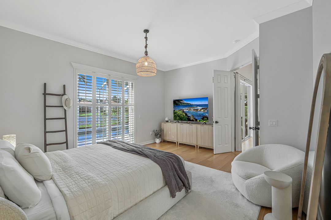 3701 Whidbey Way, Naples, FL 34119