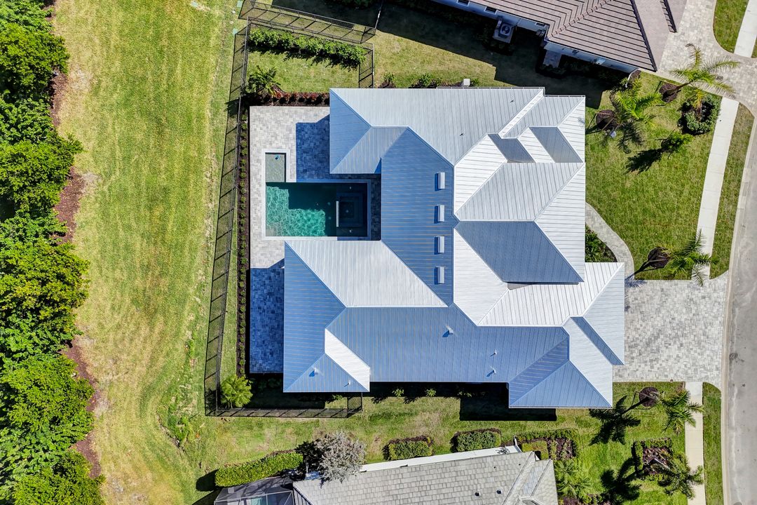 14286 Charthouse Cir, Naples, FL 34114