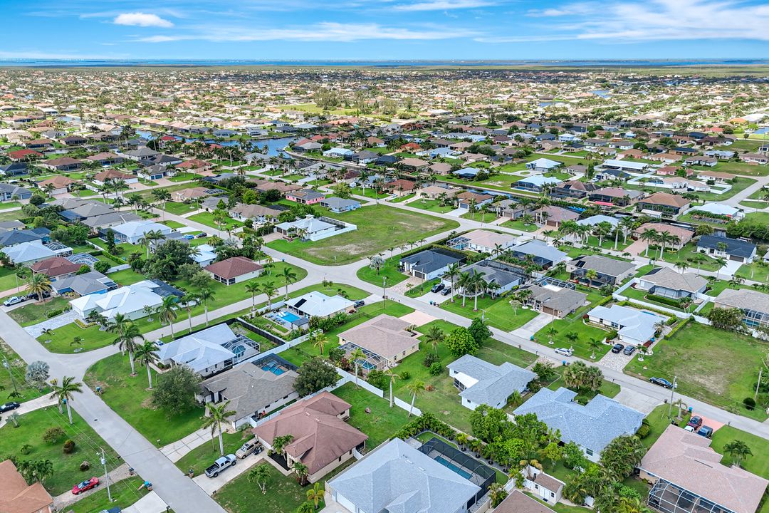 4327 SW 19th Ave, Cape Coral, FL 33914