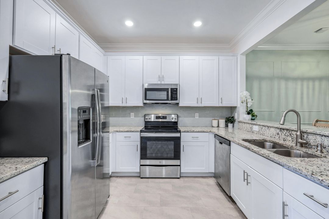 12072 Via Lighthouse Ln, Fort Myers, FL 33913