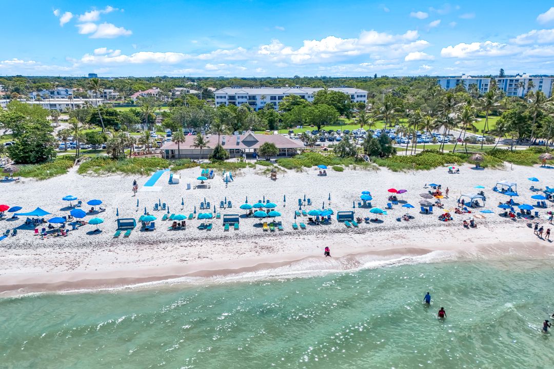 1546 Mandarin Rd, Naples, FL 34102