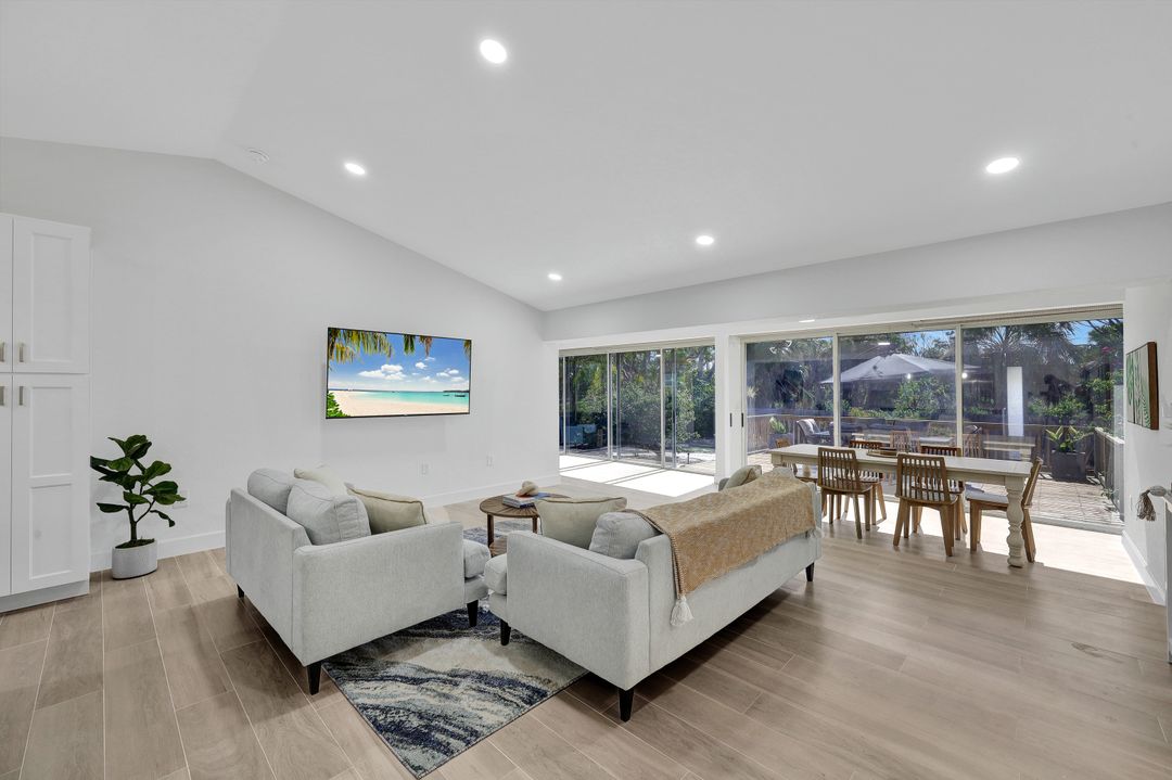 852 Rabbit Rd, Sanibel, FL 33957