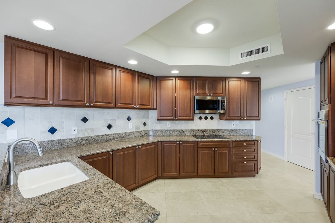 4801 Bonita Bay Blvd #2004, Bonita Springs, FL 34134