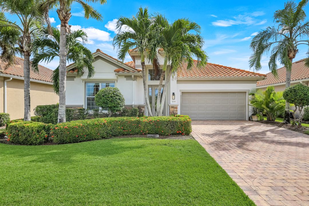 9090 Limestone Ln, Naples, FL 34120