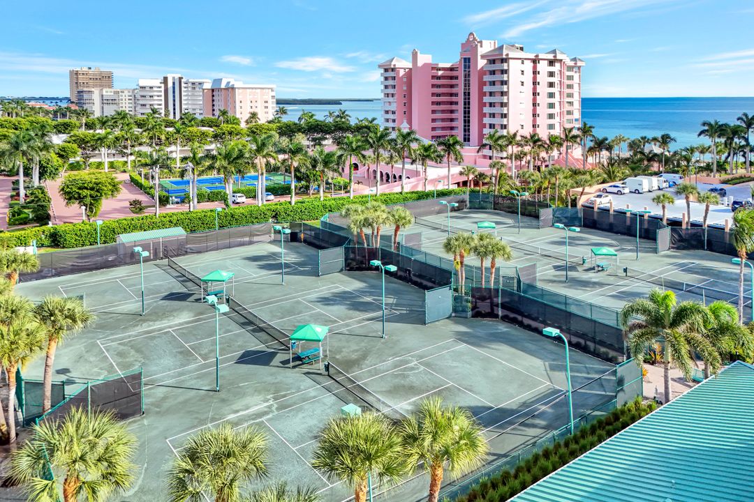 930 Cape Marco Dr #506, Marco Island, FL 34145