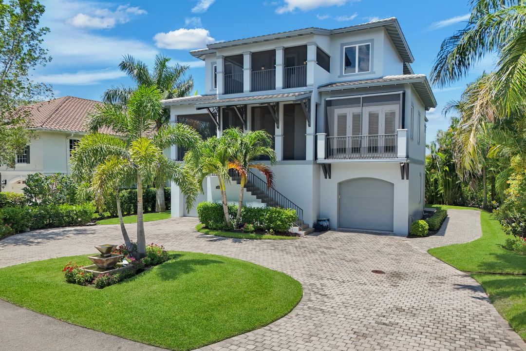 834 Hideaway Cir W, Marco Island, FL 34145