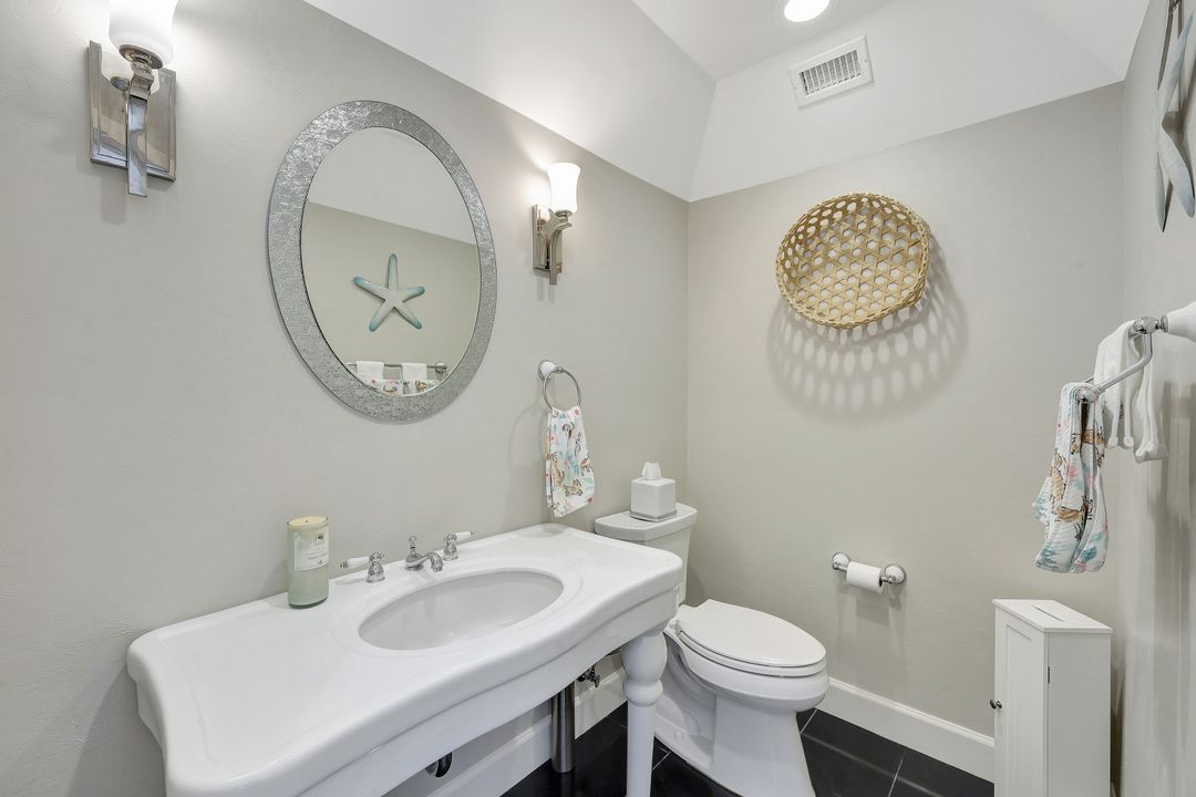 1235 Shenandoah Ct, Marco Island, FL 34145