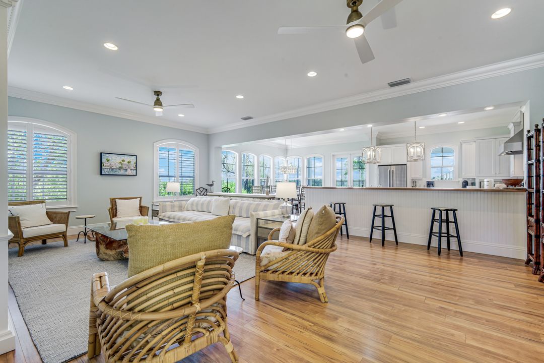 16211 Captiva Dr, Captiva, FL 33924
