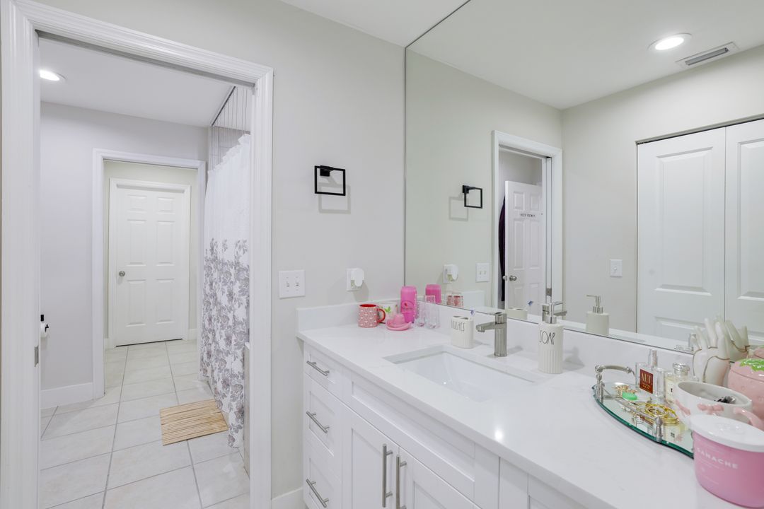2855 66th St SW, Naples, FL 34105