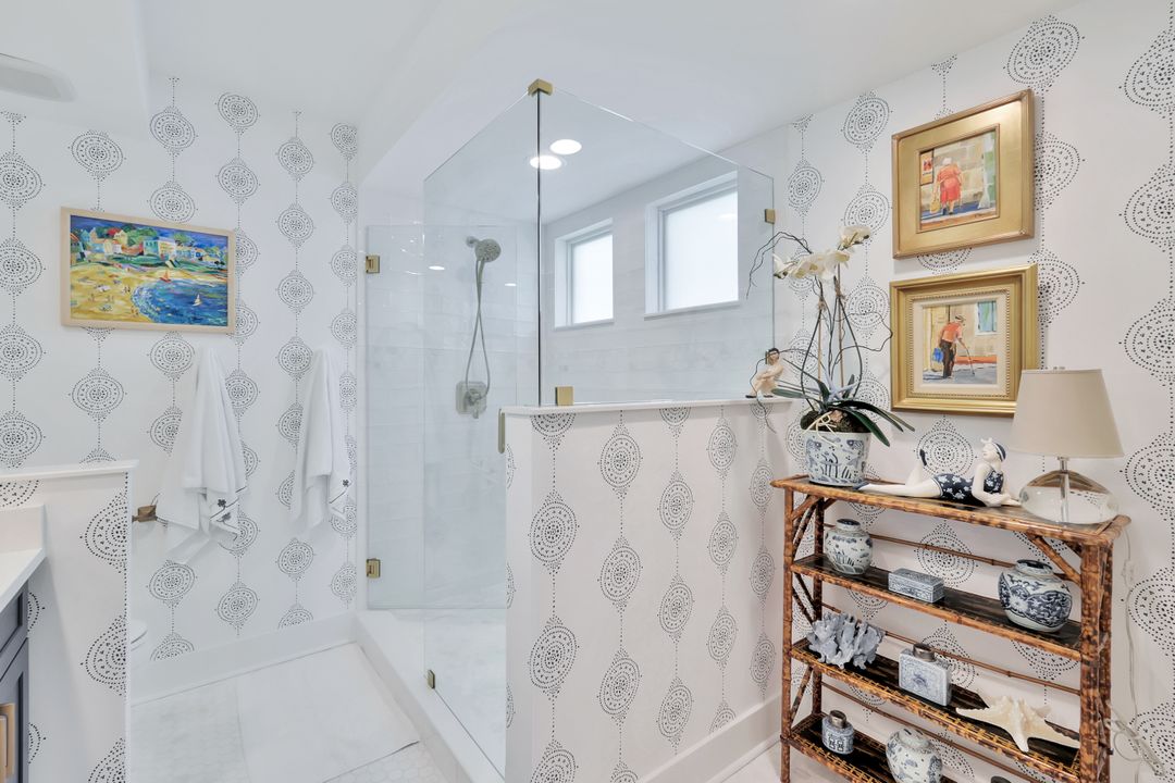 5801 Glencove Dr #502, Naples, FL 34108