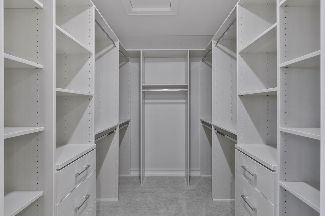 1855 Les Chateaux Blvd #201, Naples, FL 34109