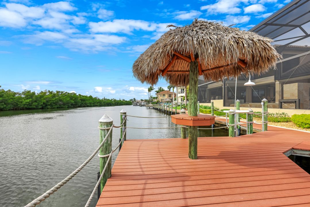 5703 Yardarm Ct, Cape Coral, FL 33914