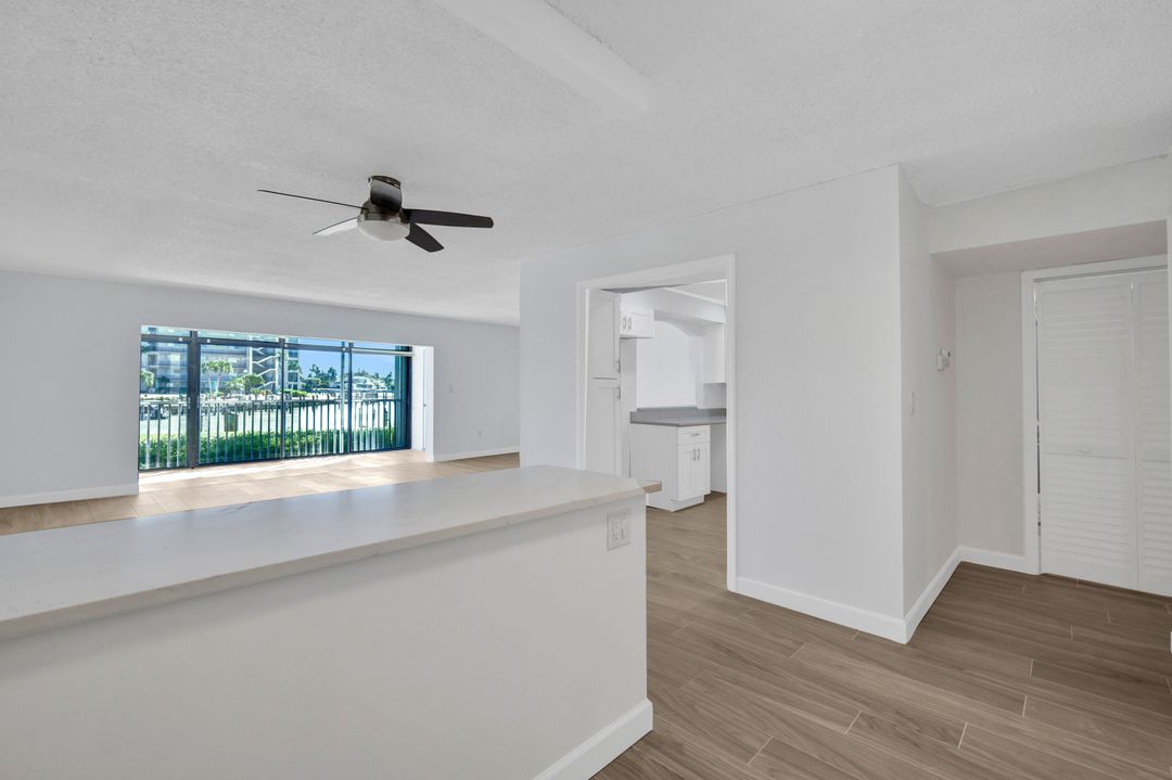 2880 Gulf Shore Blvd N #107, Naples, FL 34103