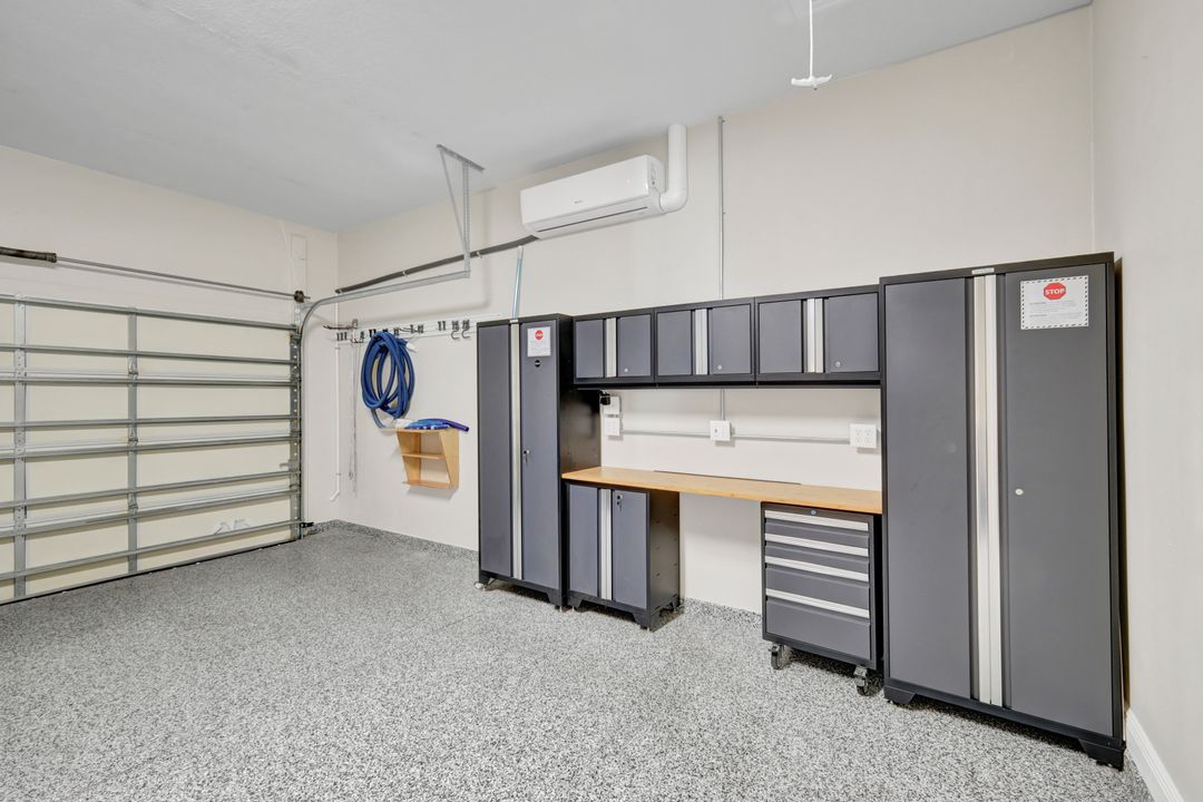 1189 S Town and River Dr, Fort Myers, FL 33919