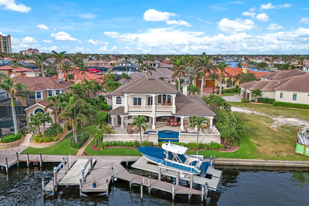1506 Hermitage Ln, Cape Coral, FL 33914