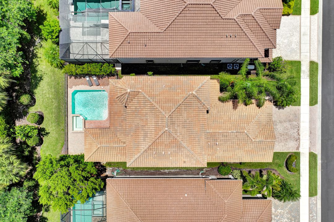 13750 Callisto Ave, Naples, FL 34109