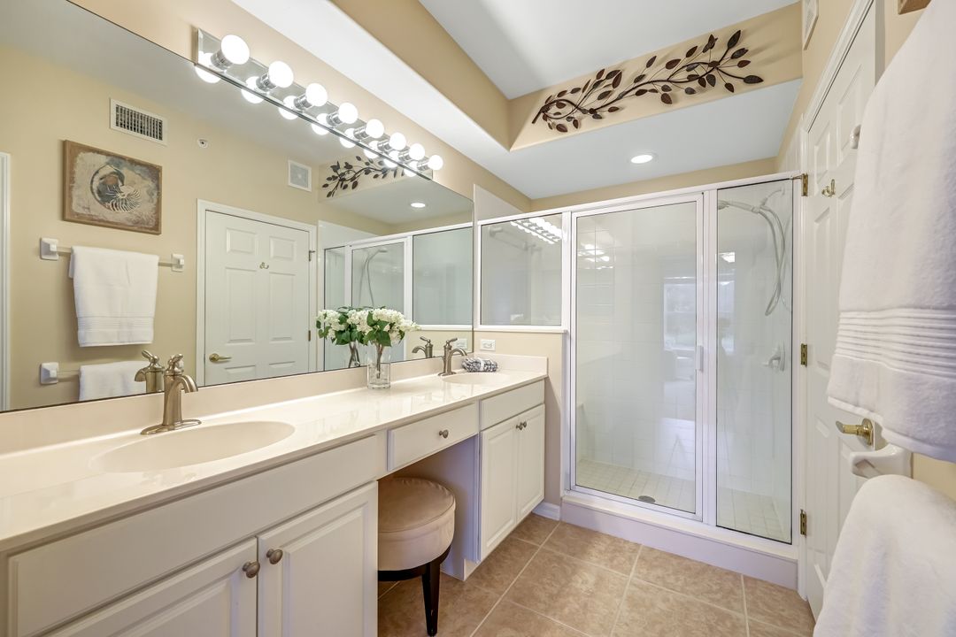 1375 Henley St #402, Naples, FL 34105